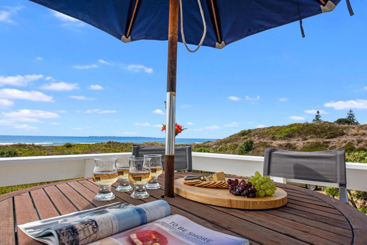 Oceanside Bach - Mount Maunganui Holiday Home Экстерьер фото