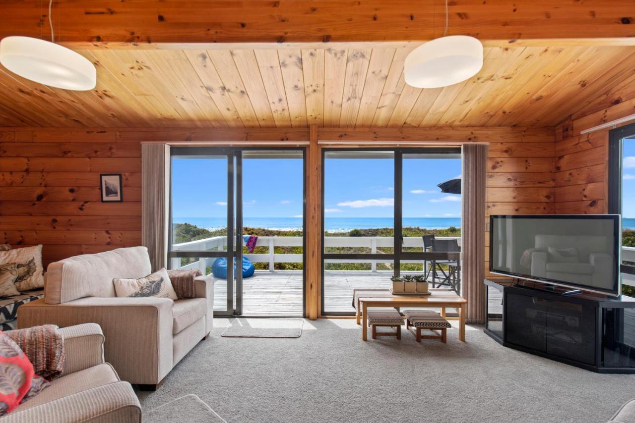 Oceanside Bach - Mount Maunganui Holiday Home Экстерьер фото